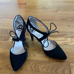 Black heels with tie detail